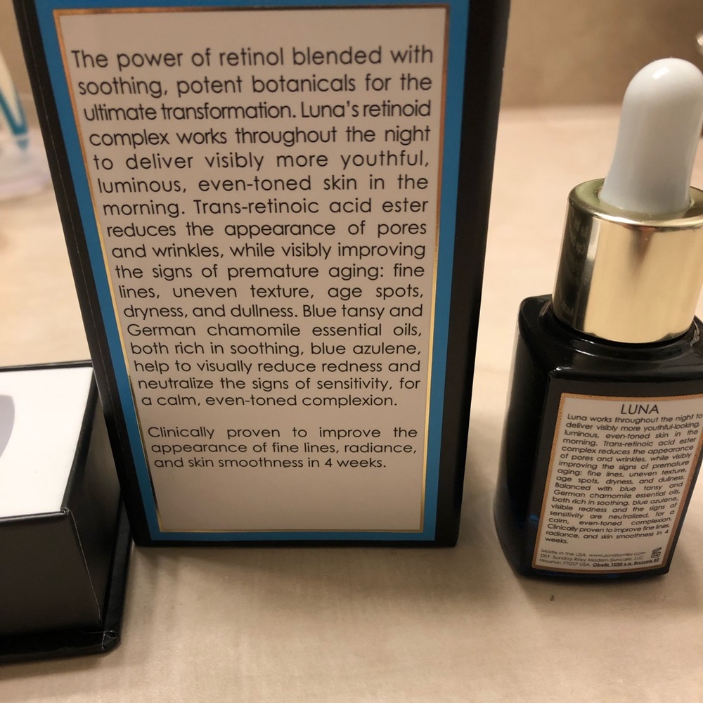 Sunday Riley Luna Oil - Picture 2 of 4
